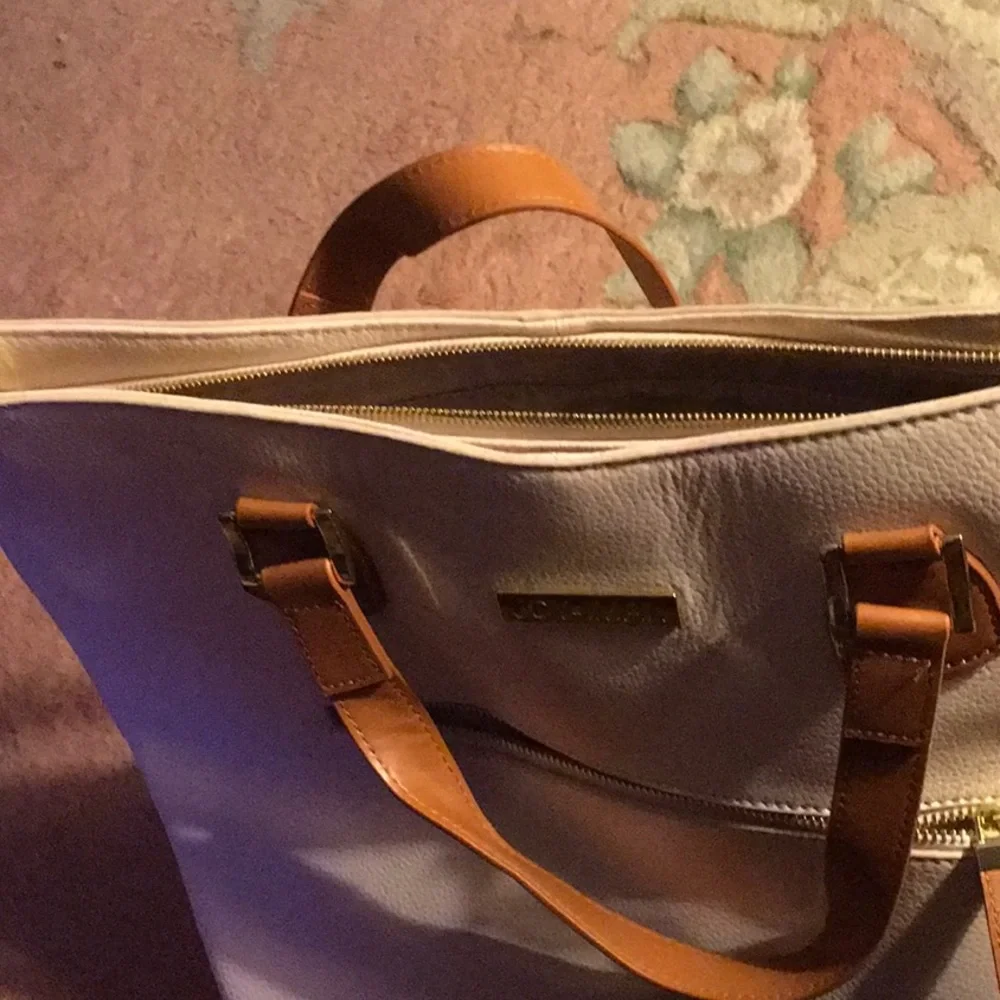 NWT,JOY & IMAN DESIGNED BLUSH LEATHER,LOTS OF POCKETS,ORGANIZER pebble leather